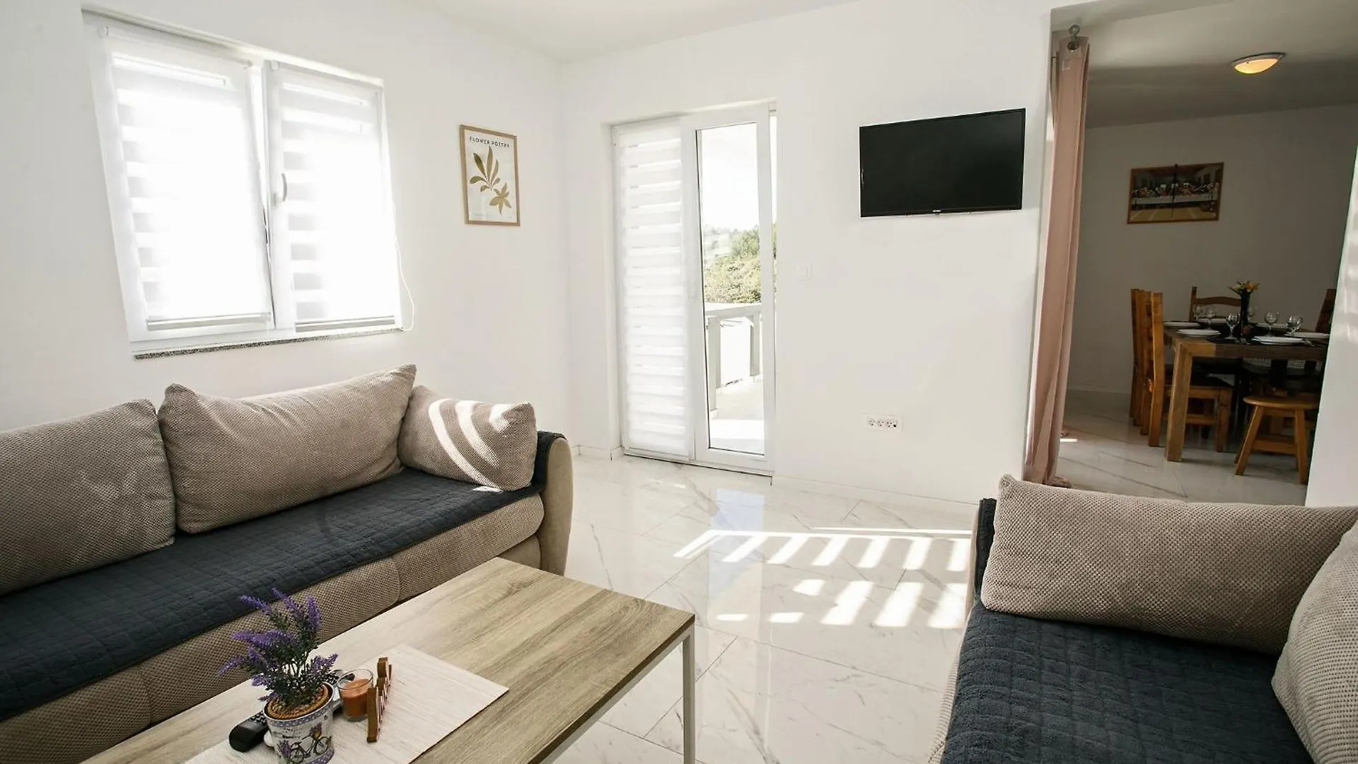 Charming Vrsi Croatia Apartment With Pool And Mountain Views